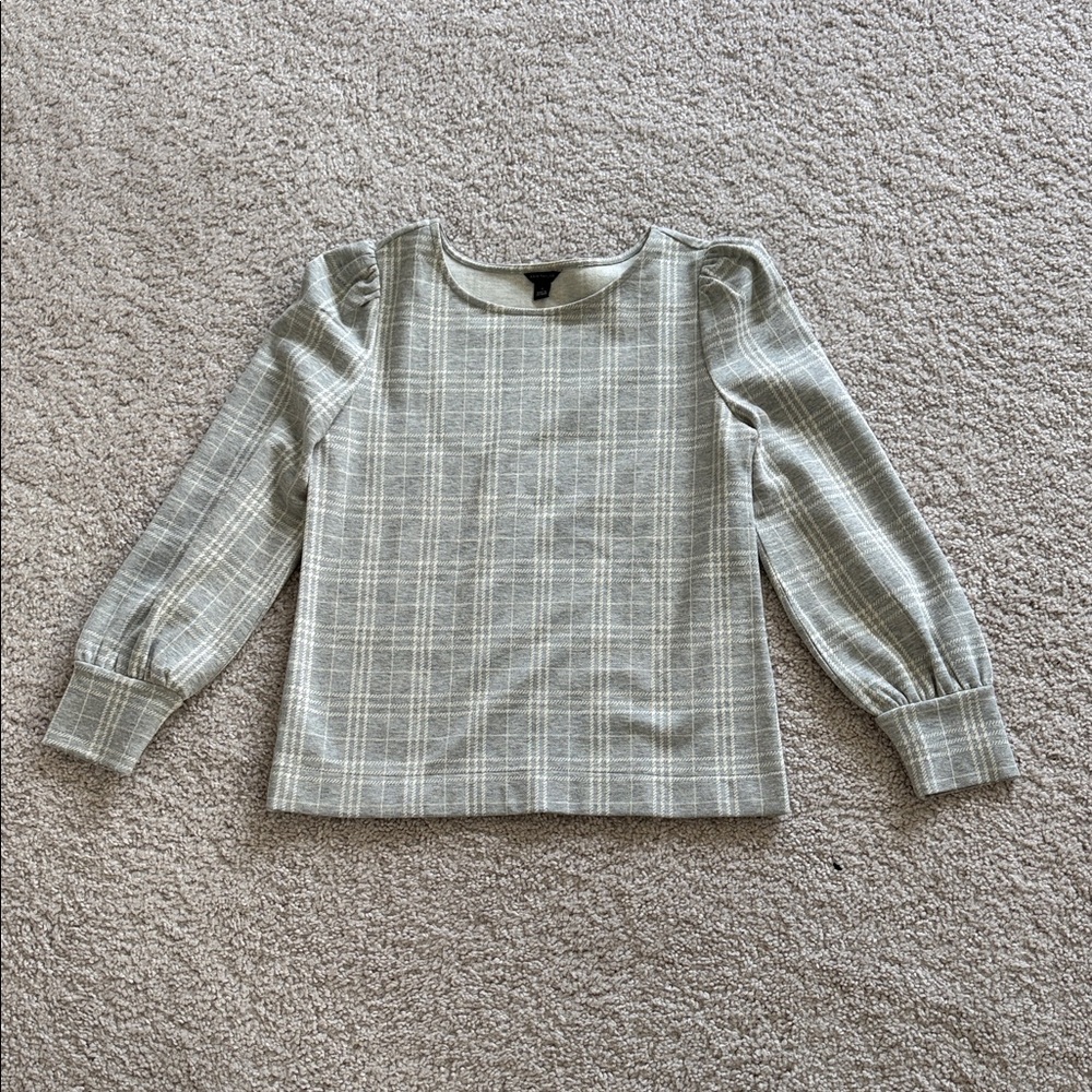 Ann Taylor Plaid Puff-Sleeve Top in Gray and Cream